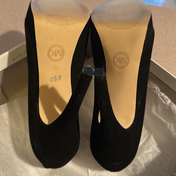 Michael Kors black platform stilettos - Picture 8 of 8